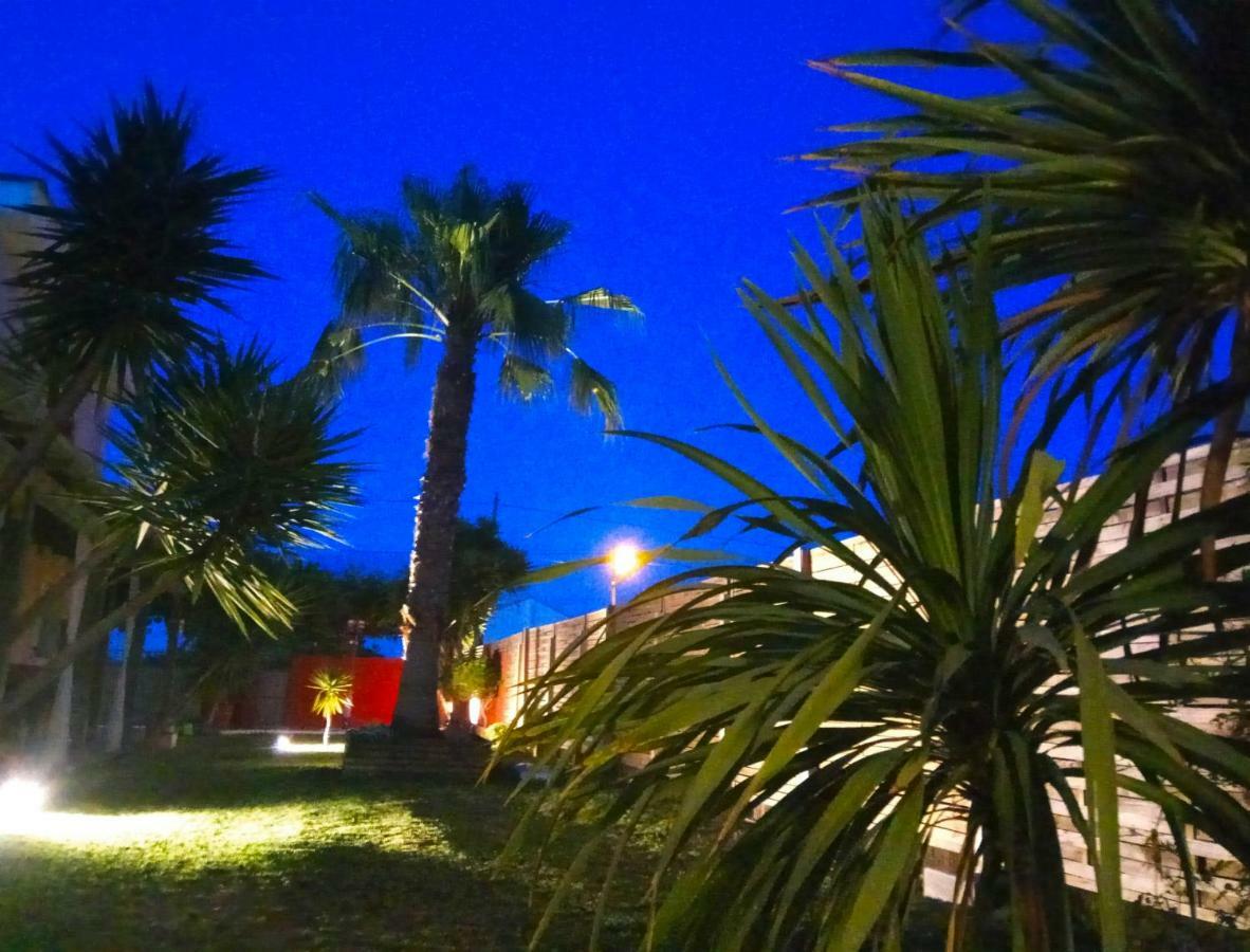 Casablanca El Petit Hotel Deltebre Eksteriør bilde